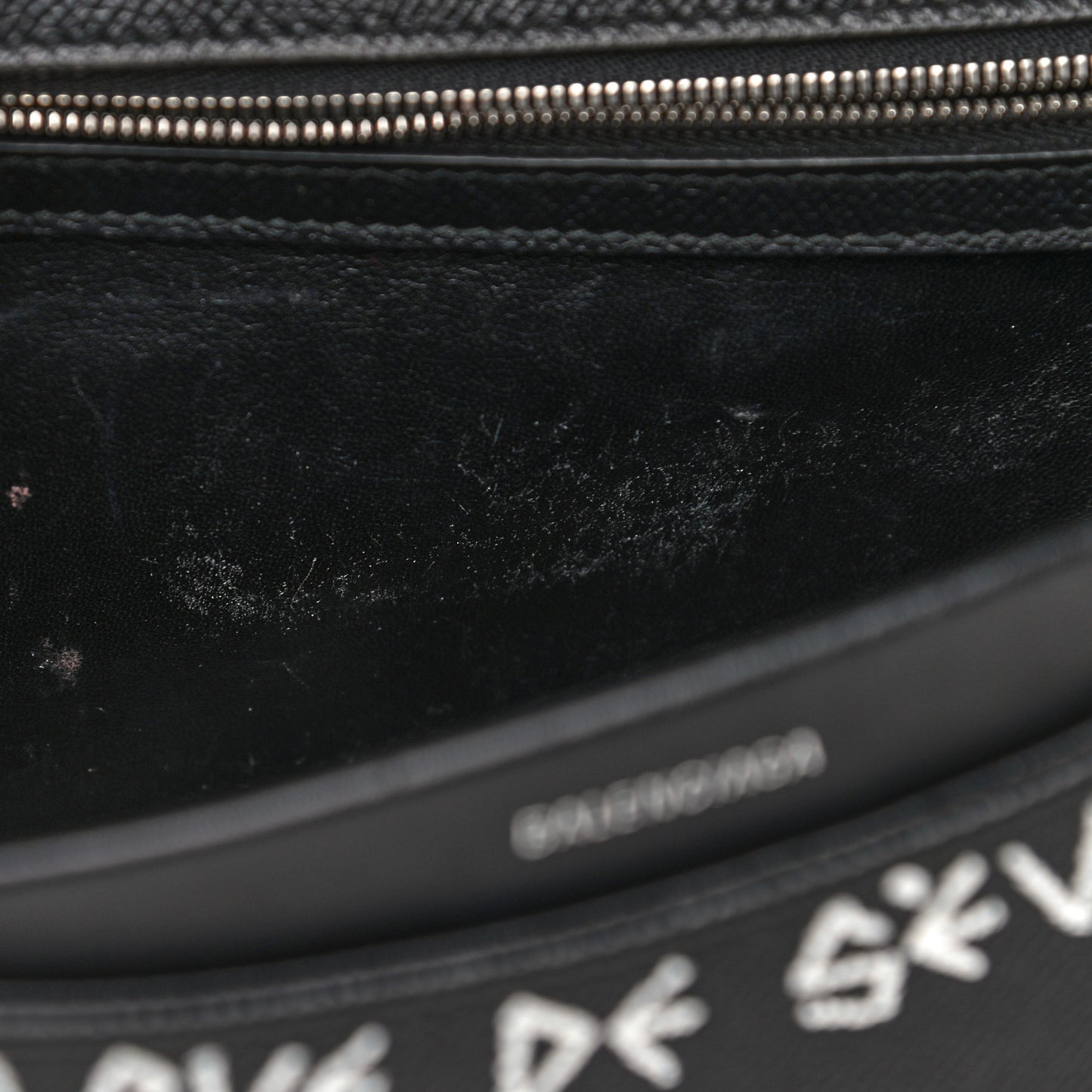 Grained Calfskin Graffiti M BB Round Shoulder Bag Black Multicolor