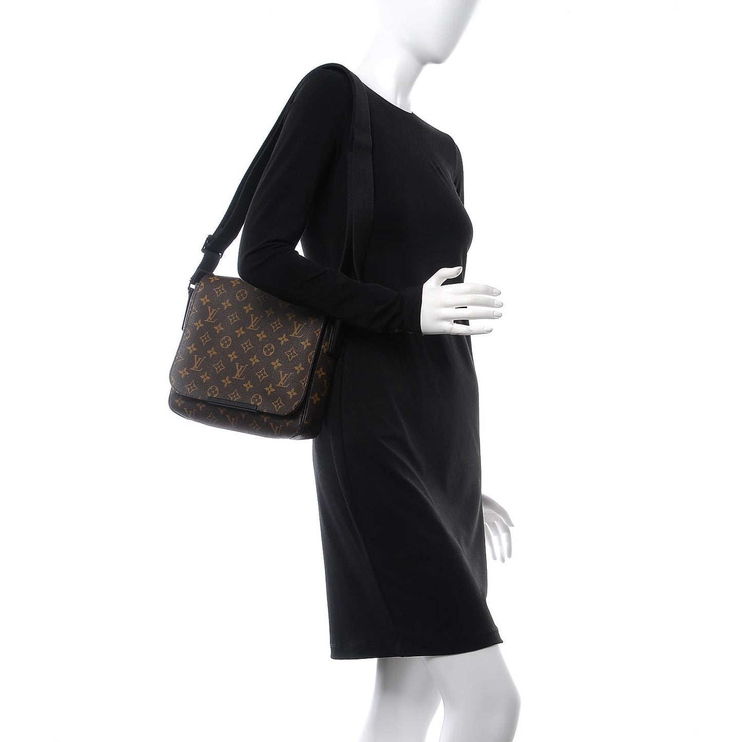 Monogram Macassar District PM