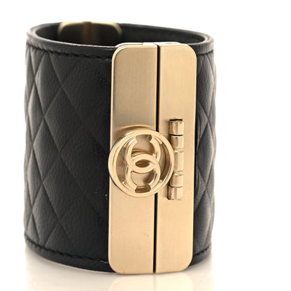 Chanel Calfskin Quilted CC Wide Cuff S Black 4 of 5