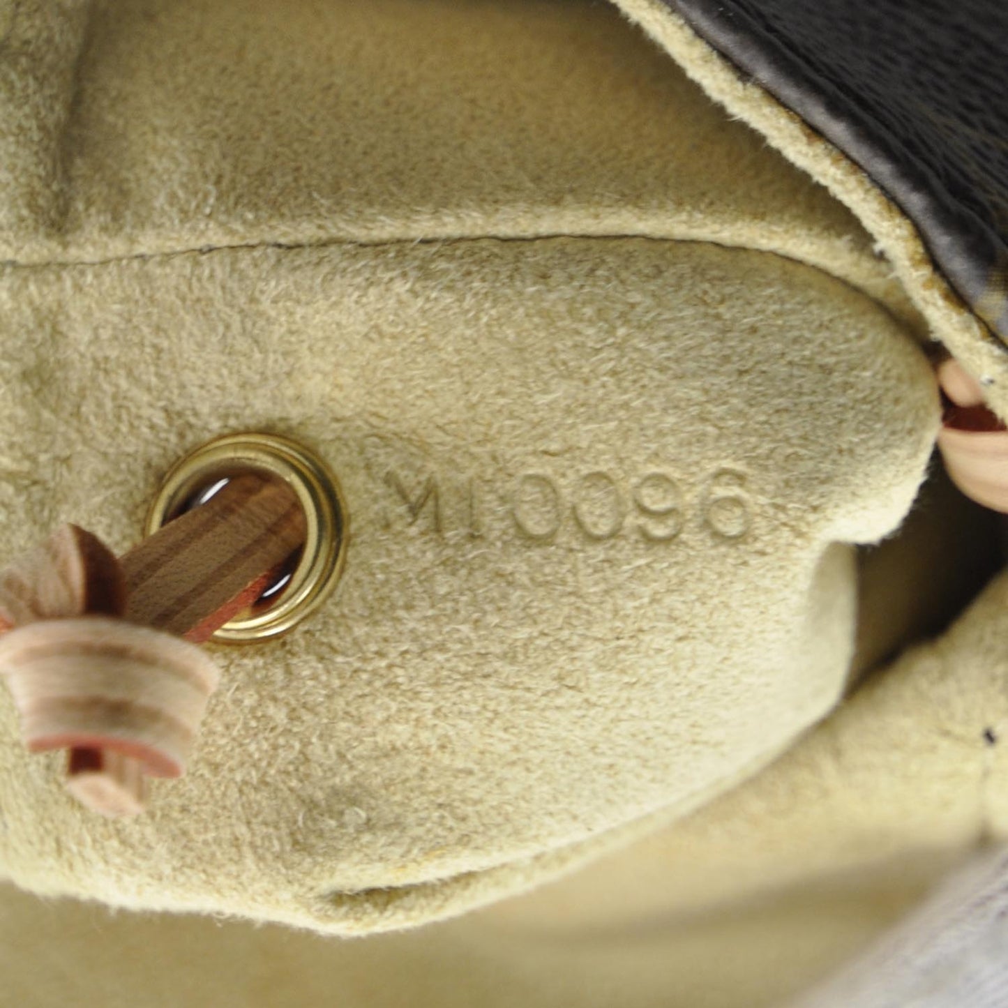 Monogram Pochette Cancun