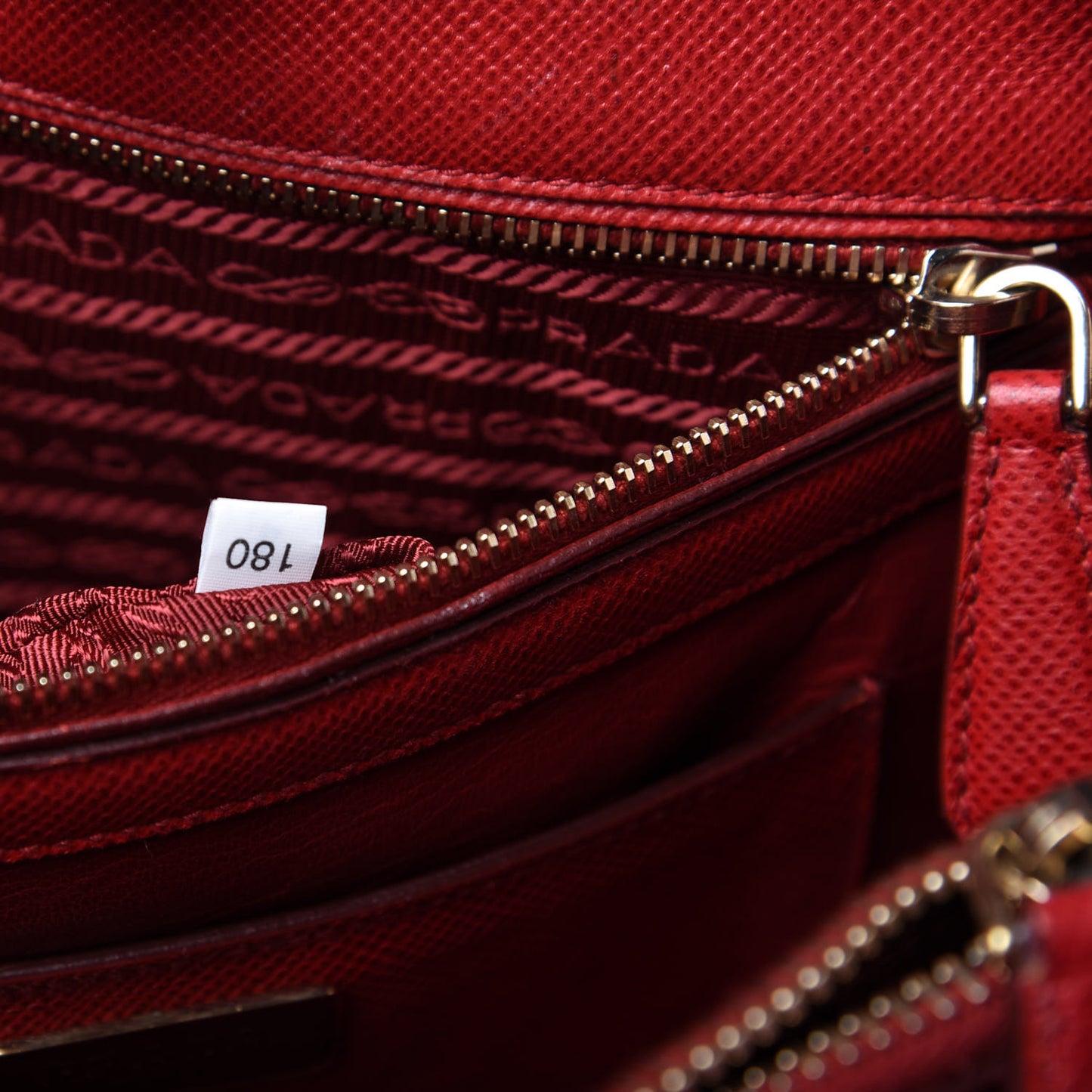 Saffiano Cuir Open Promenade Tote Fuoco