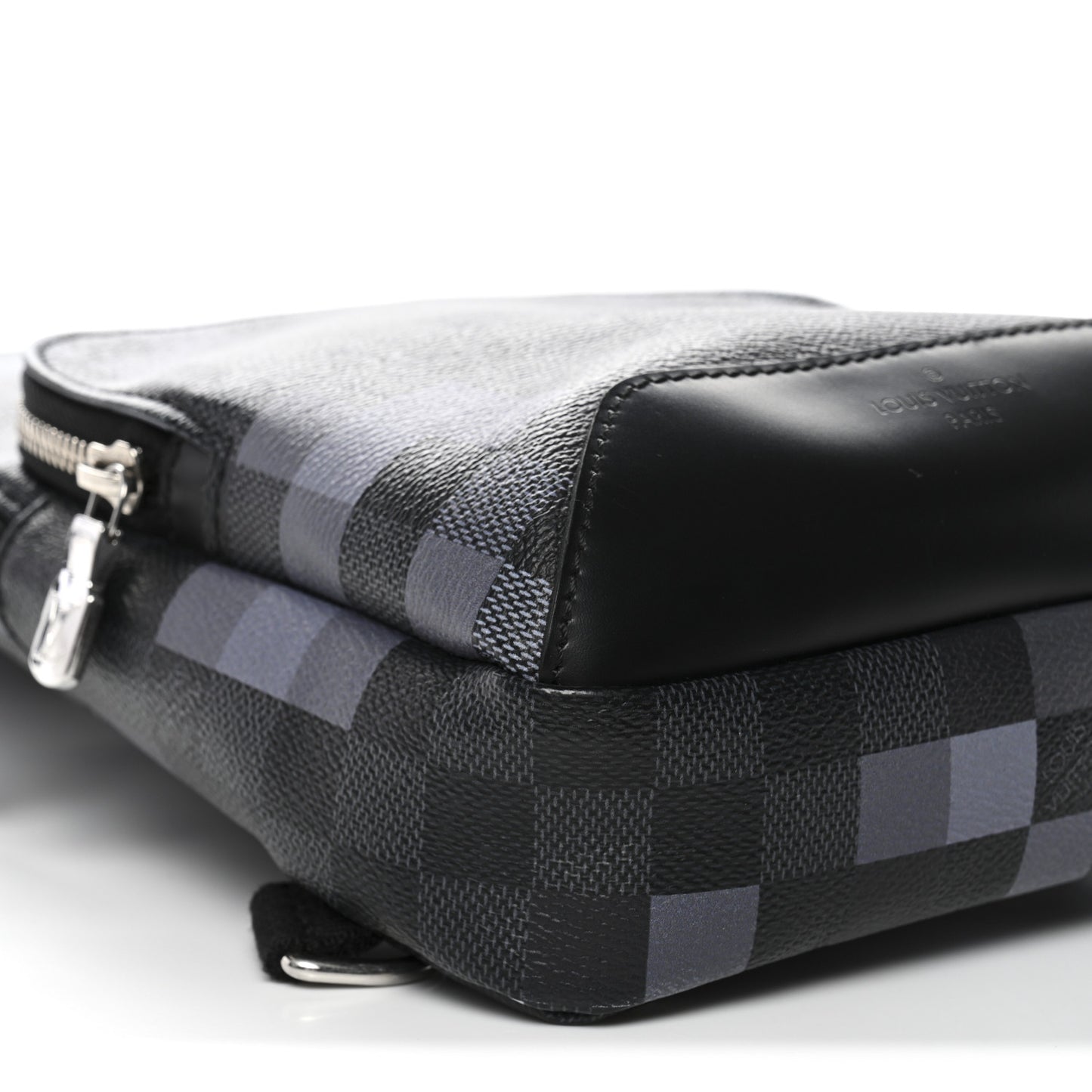 Damier Graphite Pixel Avenue Sling Backpack Gris