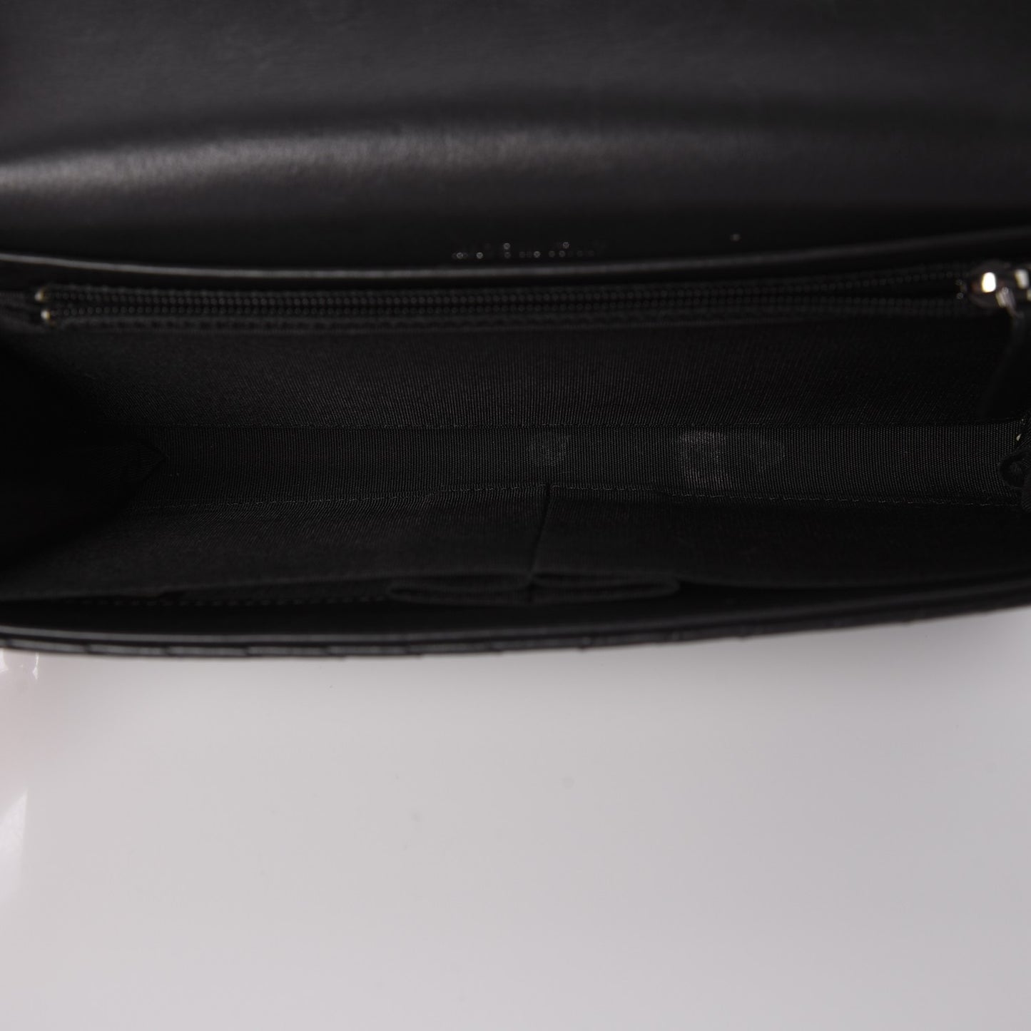 Calfskin Chevron Boy Wallet On Chain WOC Black