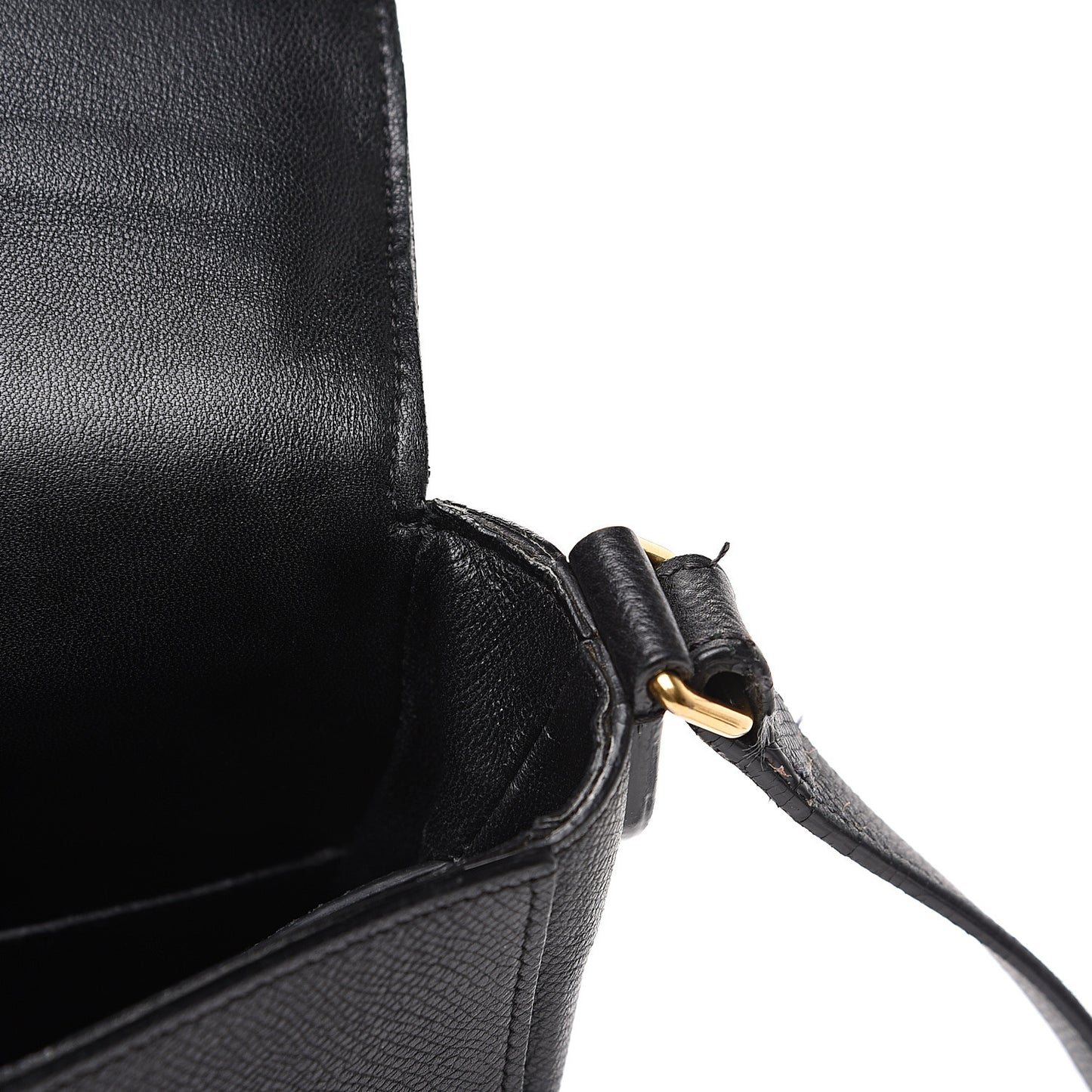 Grained Calfskin Medium Trotteur Black