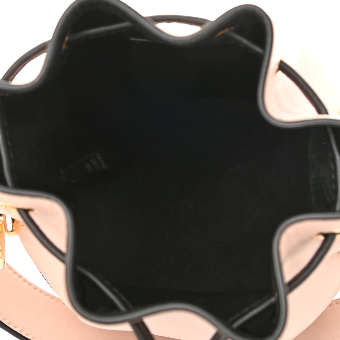 Vitello Fluffy Grace F is Fendi Logo Embossed Mini Mon Tresor Bucket Bag Rosa Quarzo Black