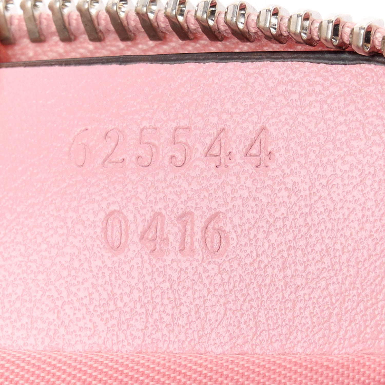 Gucci Calfskin Matelasse GG Marmont Pouch Cosmetic Case Wild Rose 7 of 11