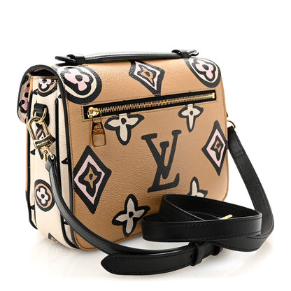 Louis Vuitton Monogram Giant Wild At Heart Pochette Metis Arizona 3 of 10