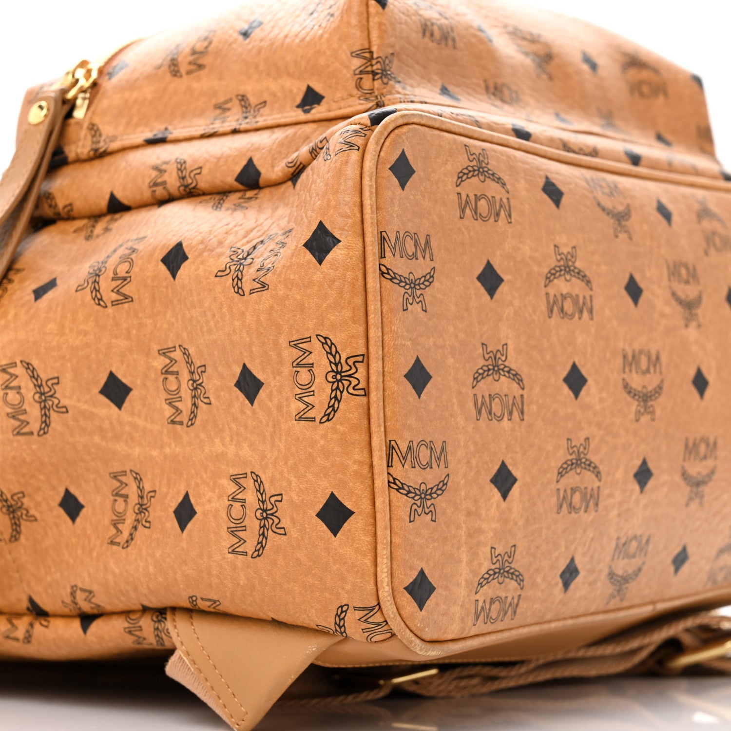 MCM Visetos Crown Stud Medium Stark Backpack Cognac 9 of 18