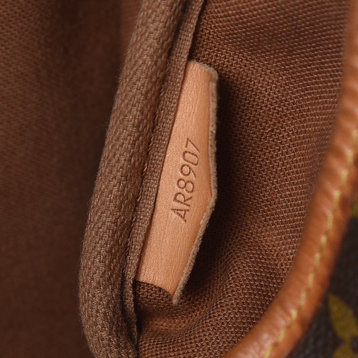 Monogram Saumur 43