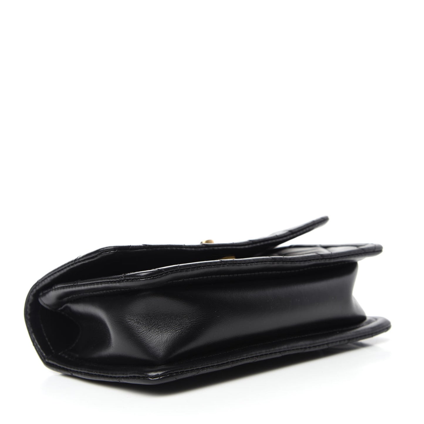 Shiny Lambskin Flap Clutch With Chain Black