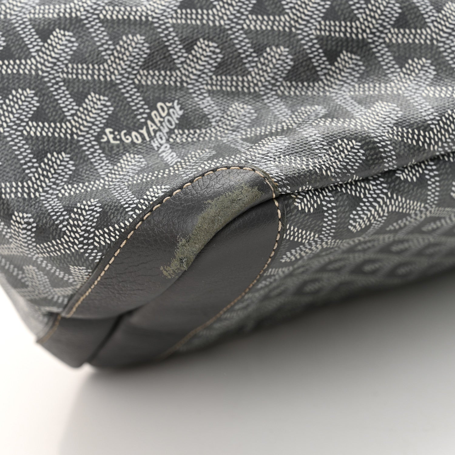 Goyard Goyardine Artois MM Grey 18 of 19