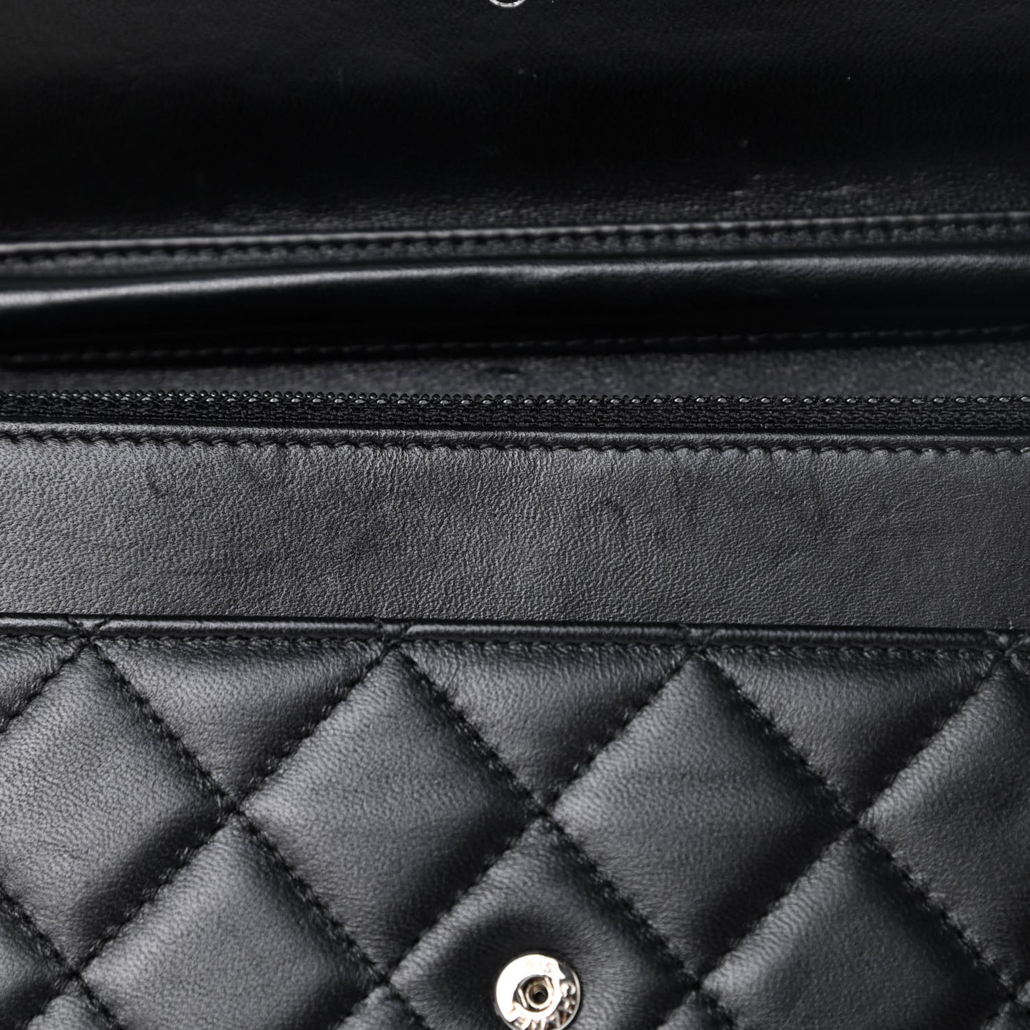 Lambskin Quilted Wallet On Chain WOC Black