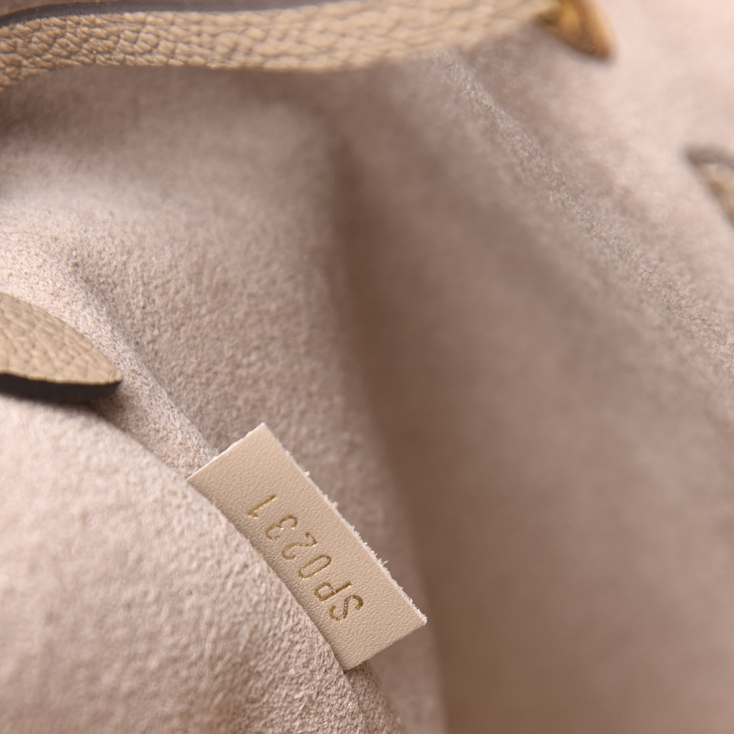 Louis Vuitton Empreinte Monogram Giant Neonoe MM Tourterelle Creme 9 of 14