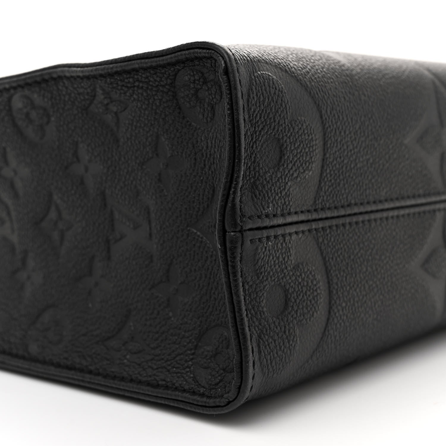 Louis Vuitton Empreinte Monogram Giant Onthego PM Black 8 of 9