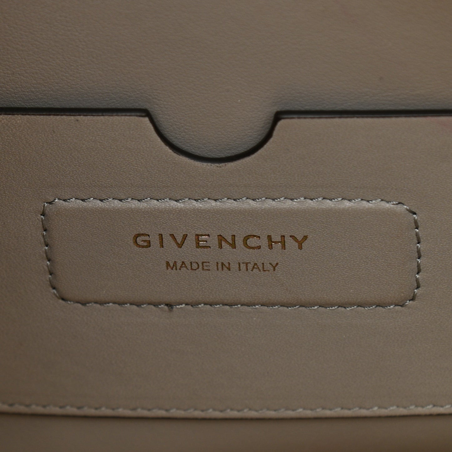 Soft Calfskin Medium Soft Antigona Pearl Grey