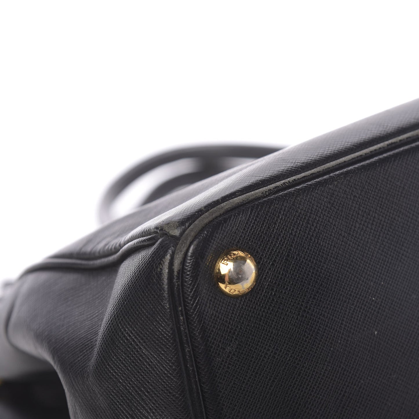 Saffiano Medium Galleria Double Zip Tote Black