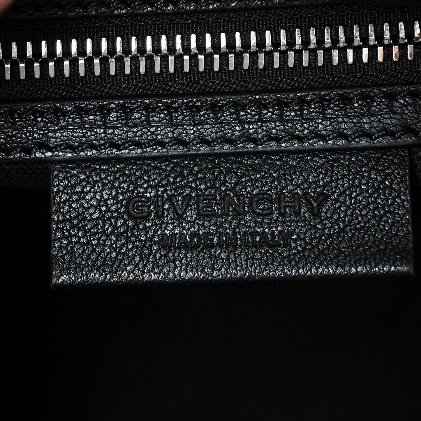 Sugar Goatskin Small Antigona Black