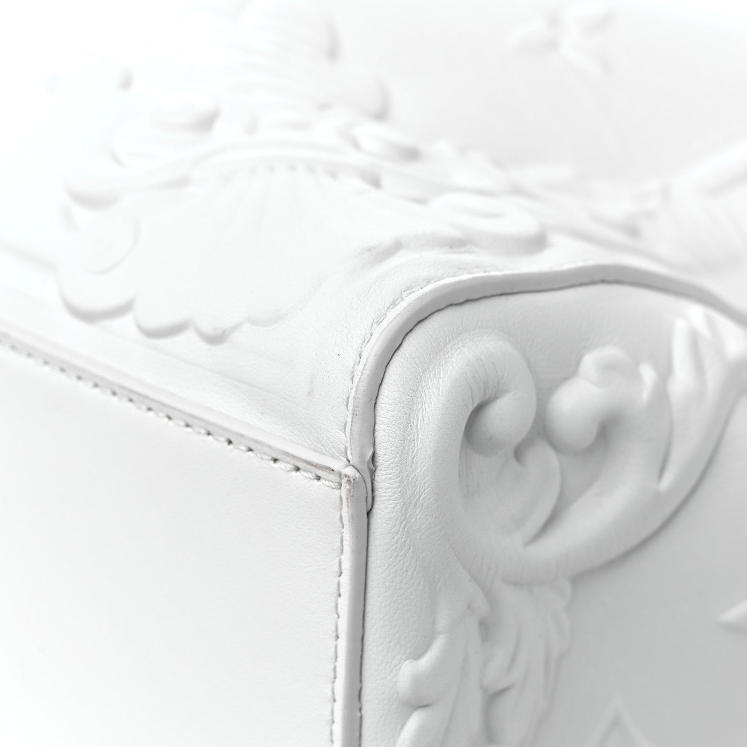 Louis Vuitton Calfskin LV Ornament Sac Plat 24H Optic White 11 of 14