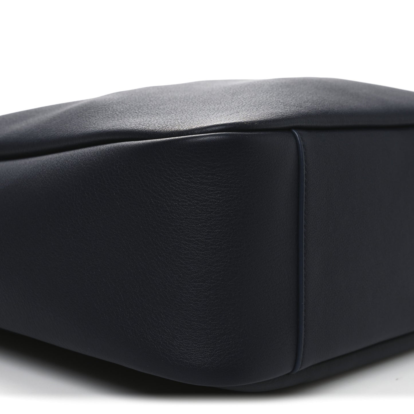 Supple Calfskin Large Le 5 A 7 Soft Hobo Bleu Abysse