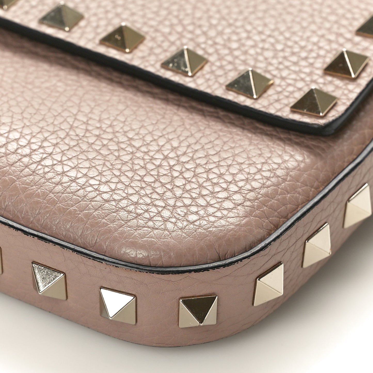 Grainy Calfskin Rockstud Crossbody Pouch Poudre