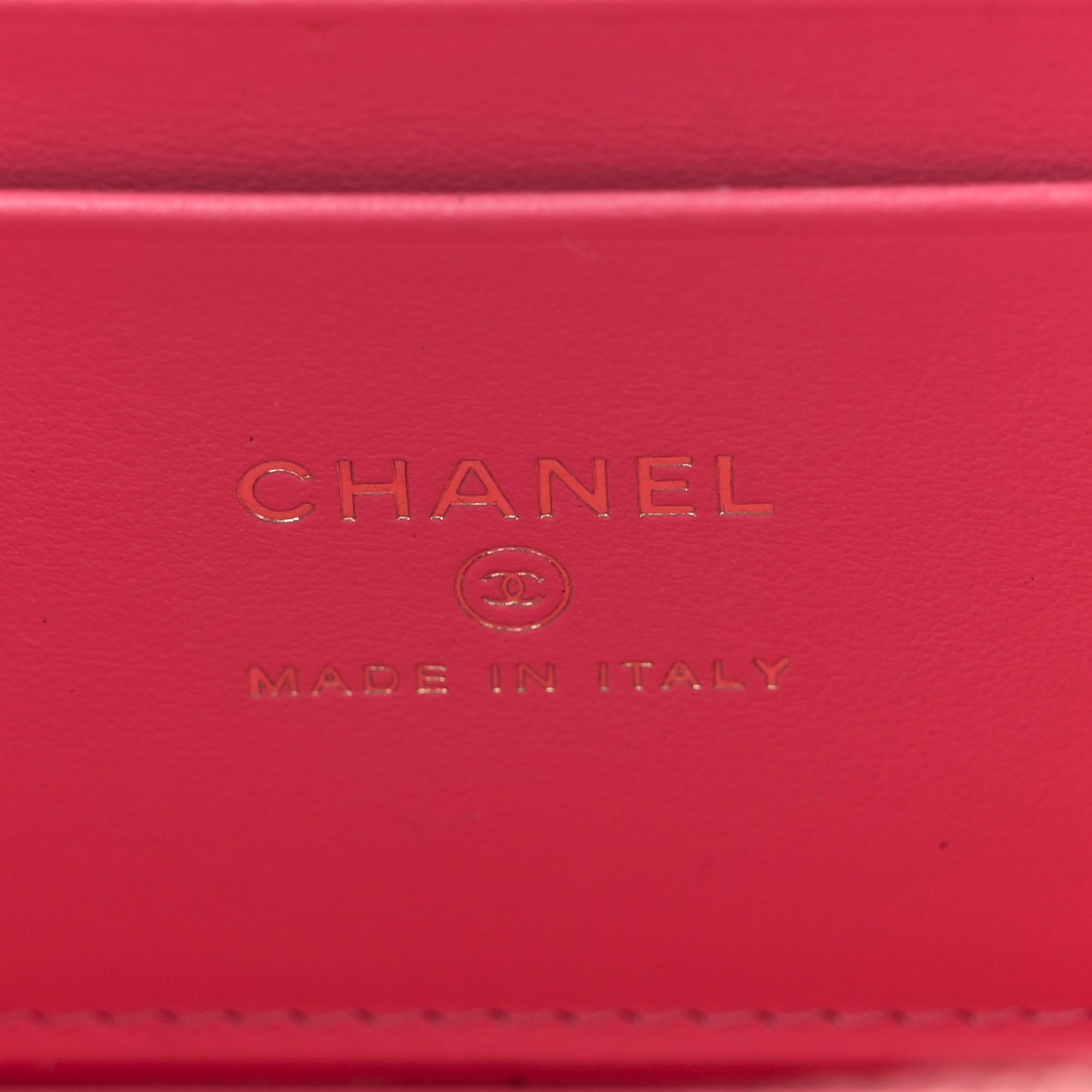 Caviar Quilted Small Vanity Case With Chain Pink