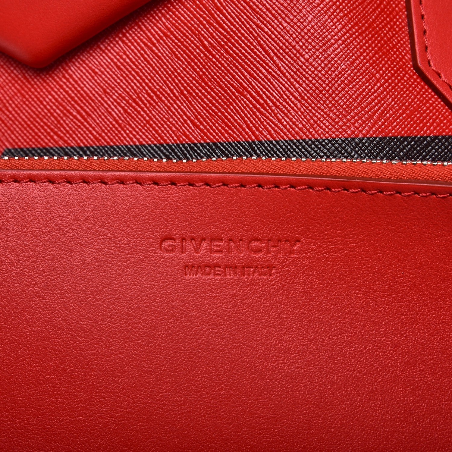Givenchy Textured Coated Canvas Bambi Print Large Antigona Tote Red 9 of 9
