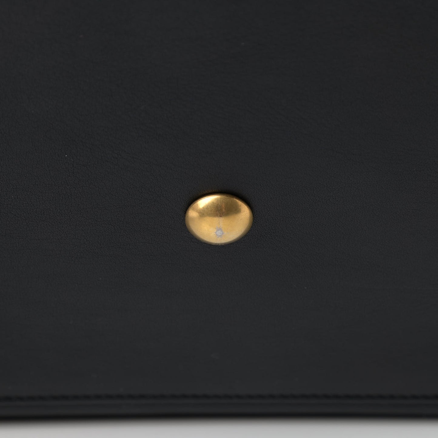 Calfskin Medium Classic Y Cabas Black