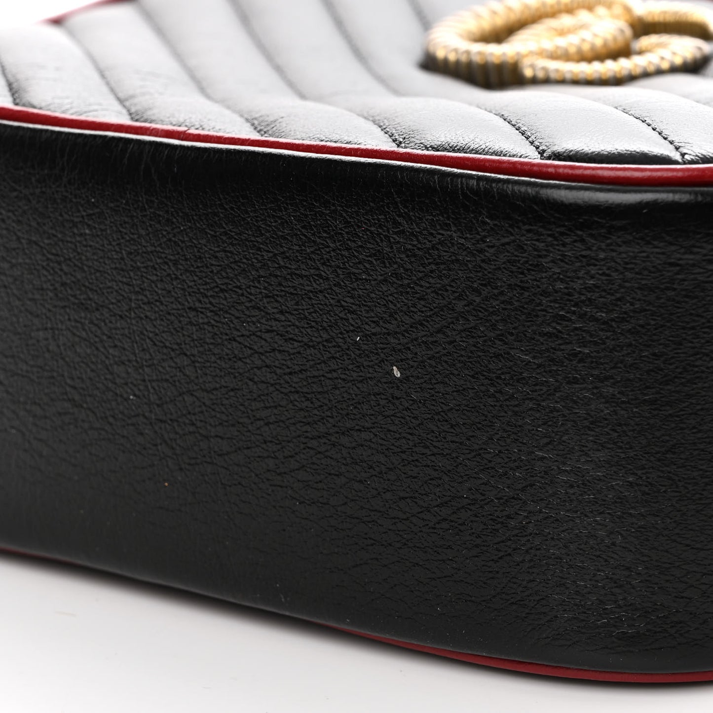 Vintage Effect Calfskin Matelasse Diagonal Small Torchon GG Marmont Bamboo Top Handle Shoulder Bag Black Romantic Cherry