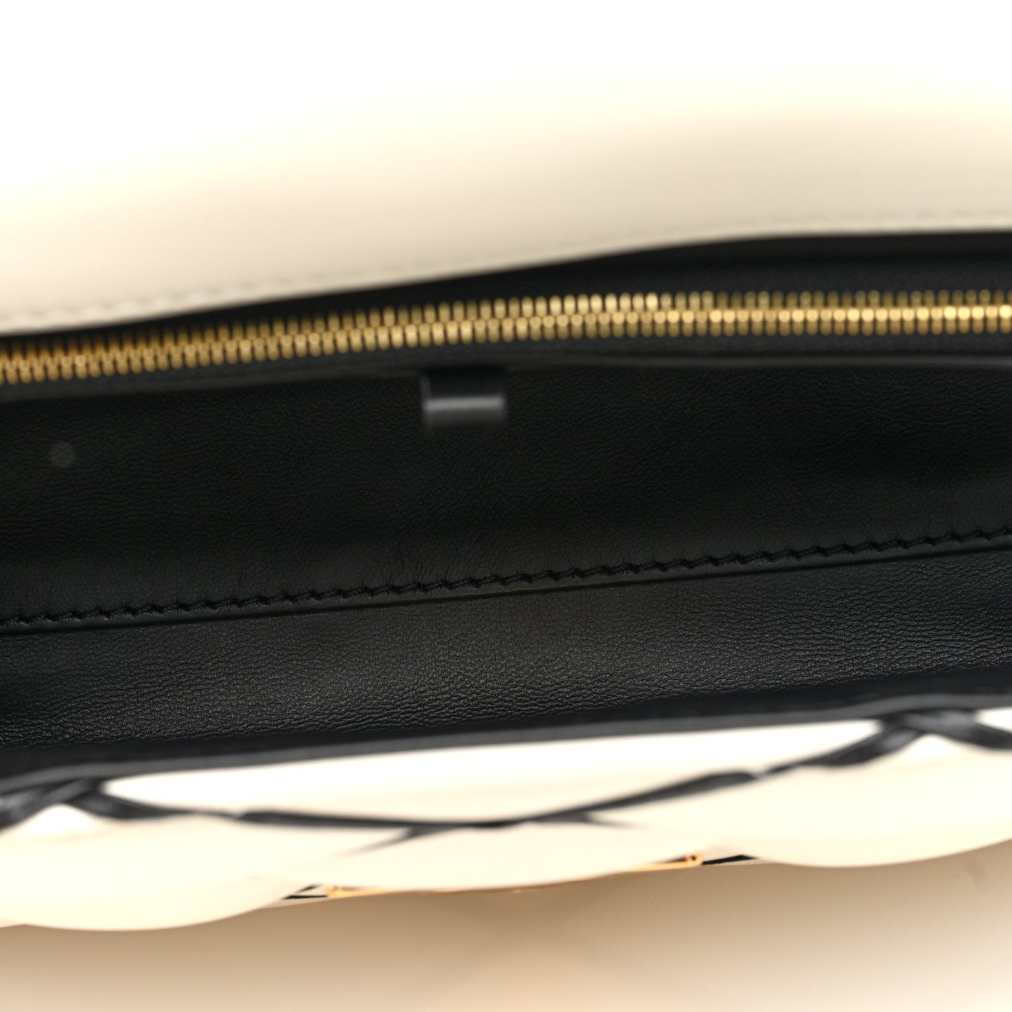 Lambskin Malletage Top Handle GO-14 MM White Black