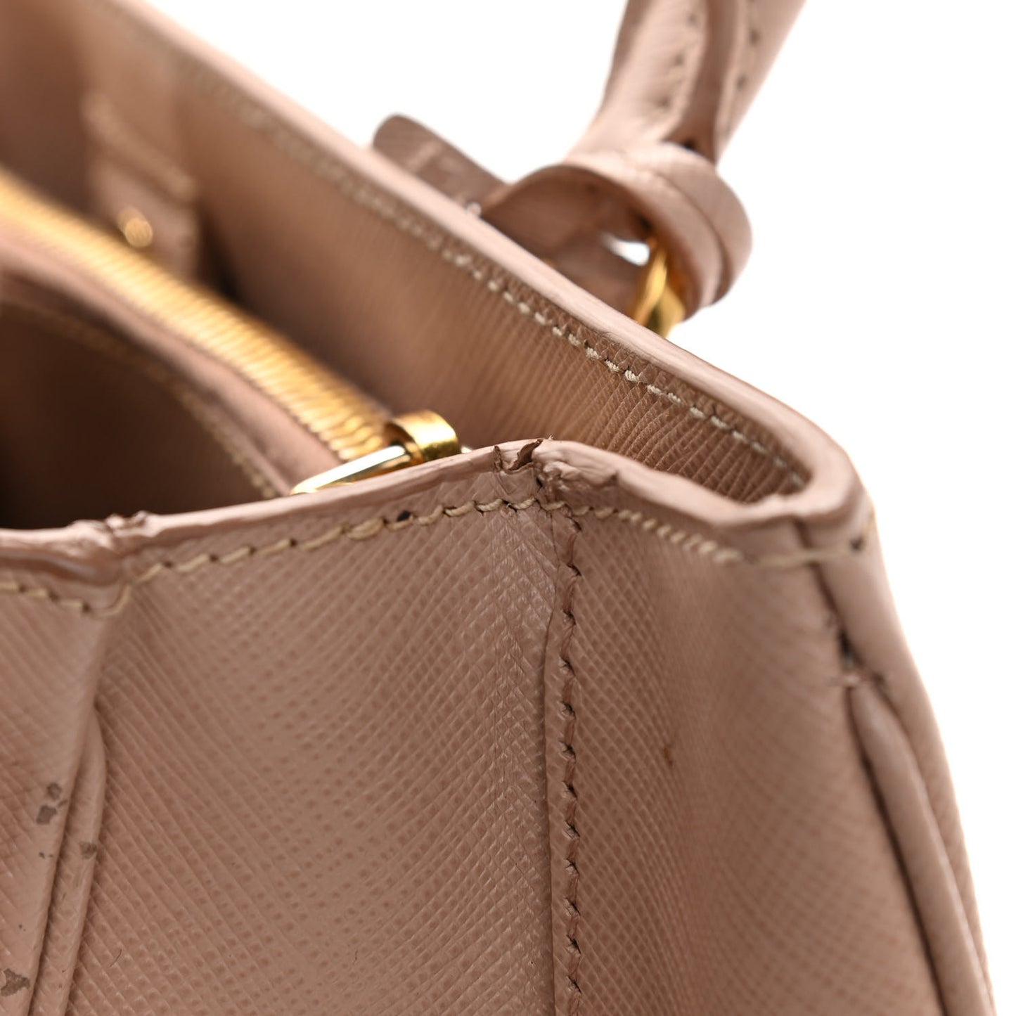 Saffiano Medium Galleria Double Zip Tote Cammeo