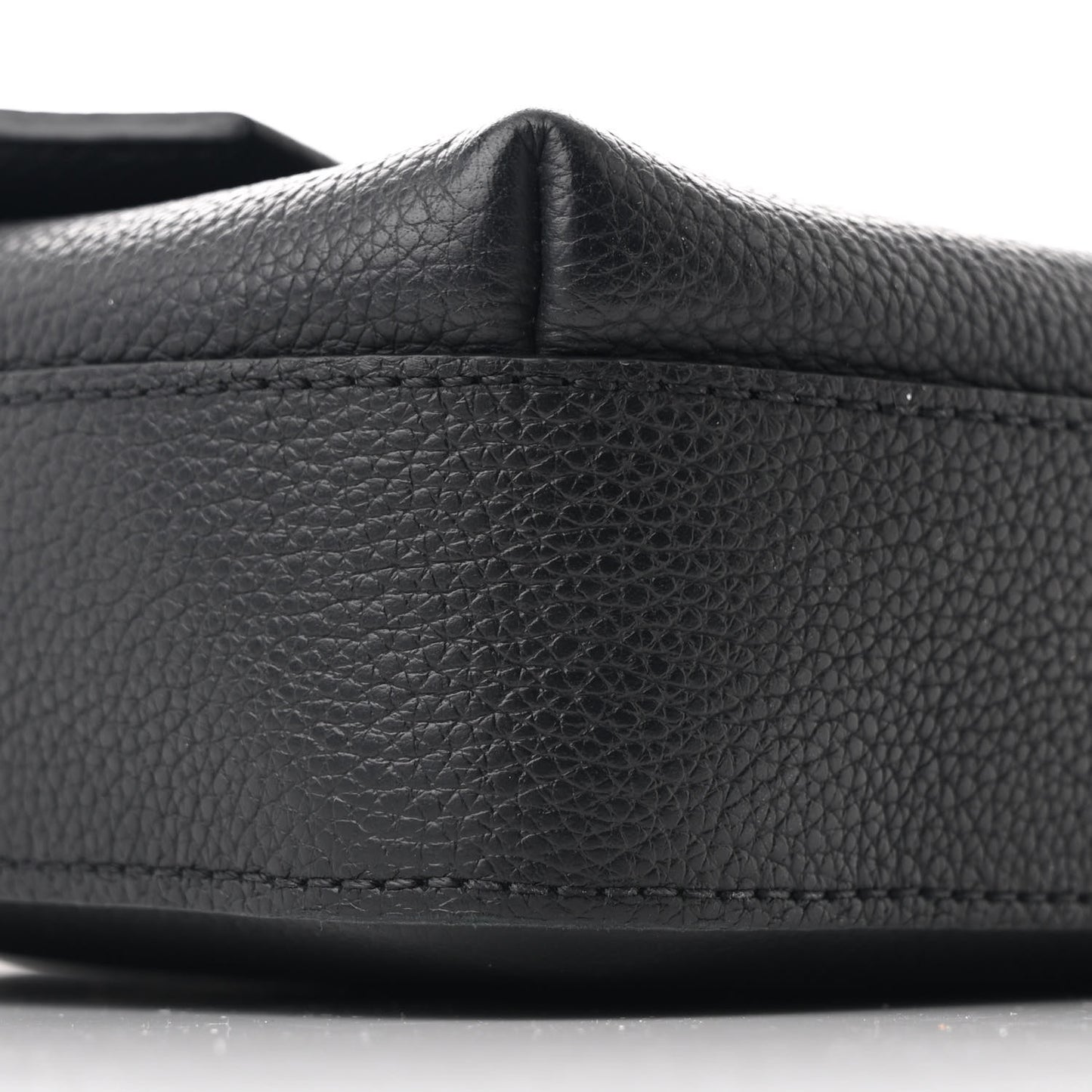 Calfskin Aerogram Fastline Messenger Black