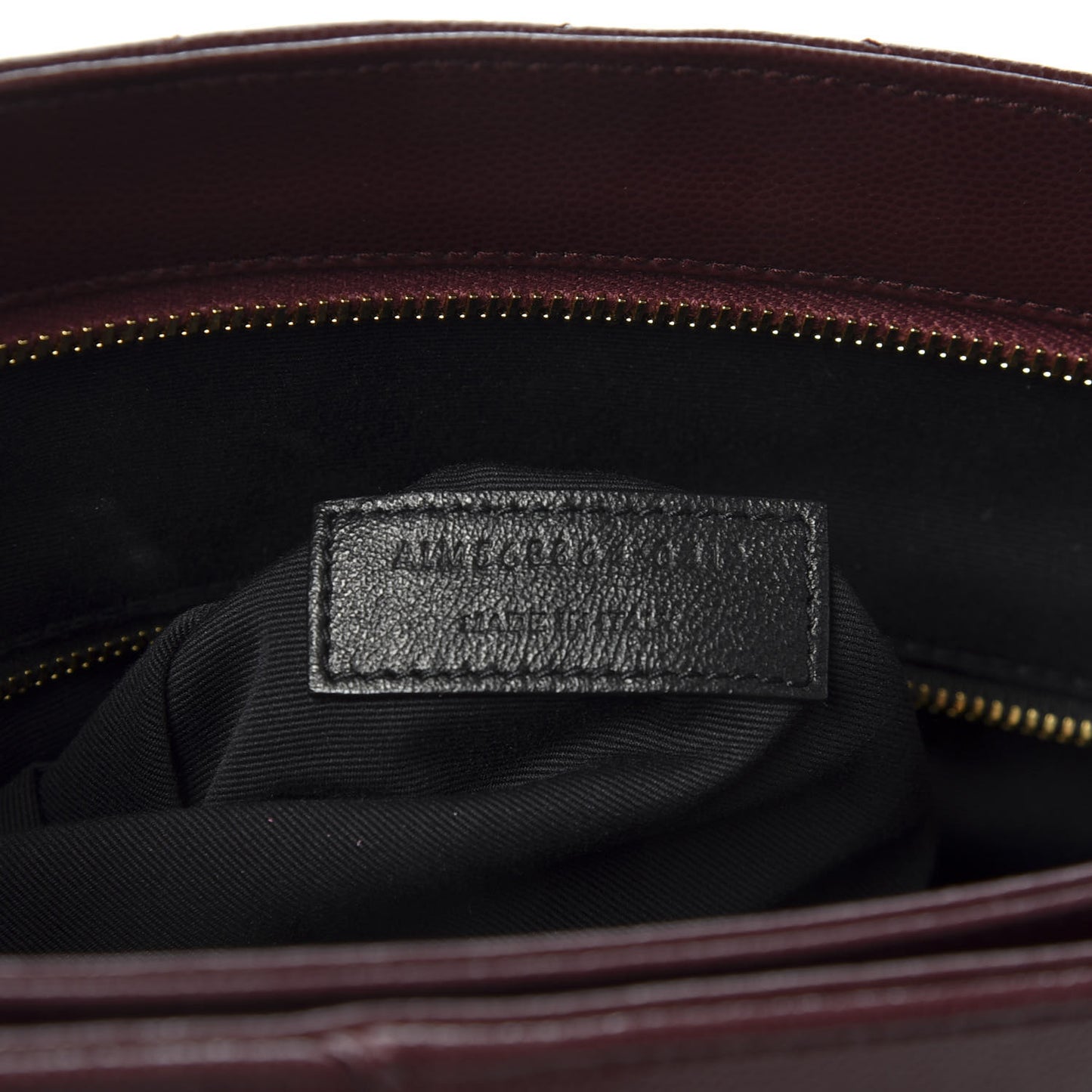 Grain de Poudre Matelasse Chevron Medium Tribeca Shopping Bag Rouge Legion
