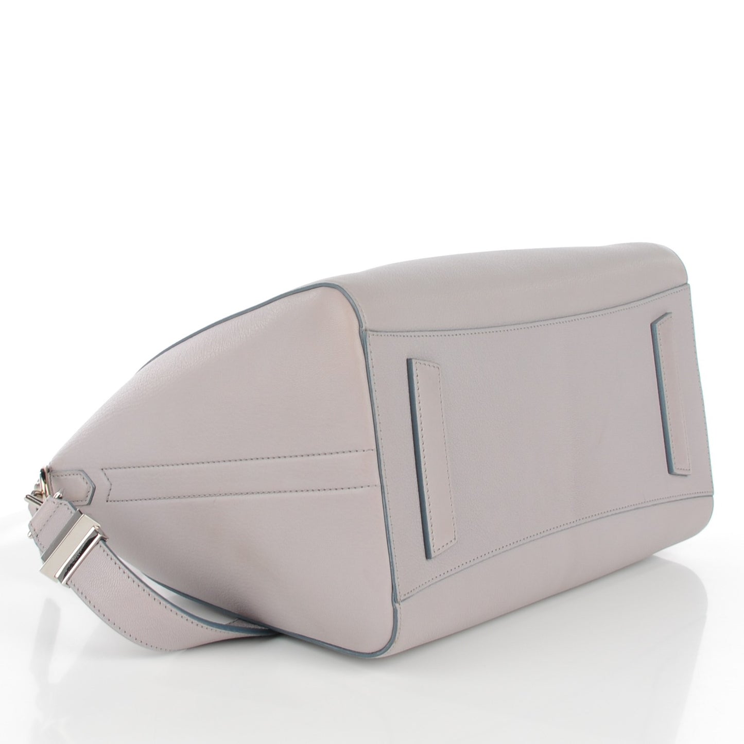 Sugar Goatskin Medium Antigona Pearl Grey