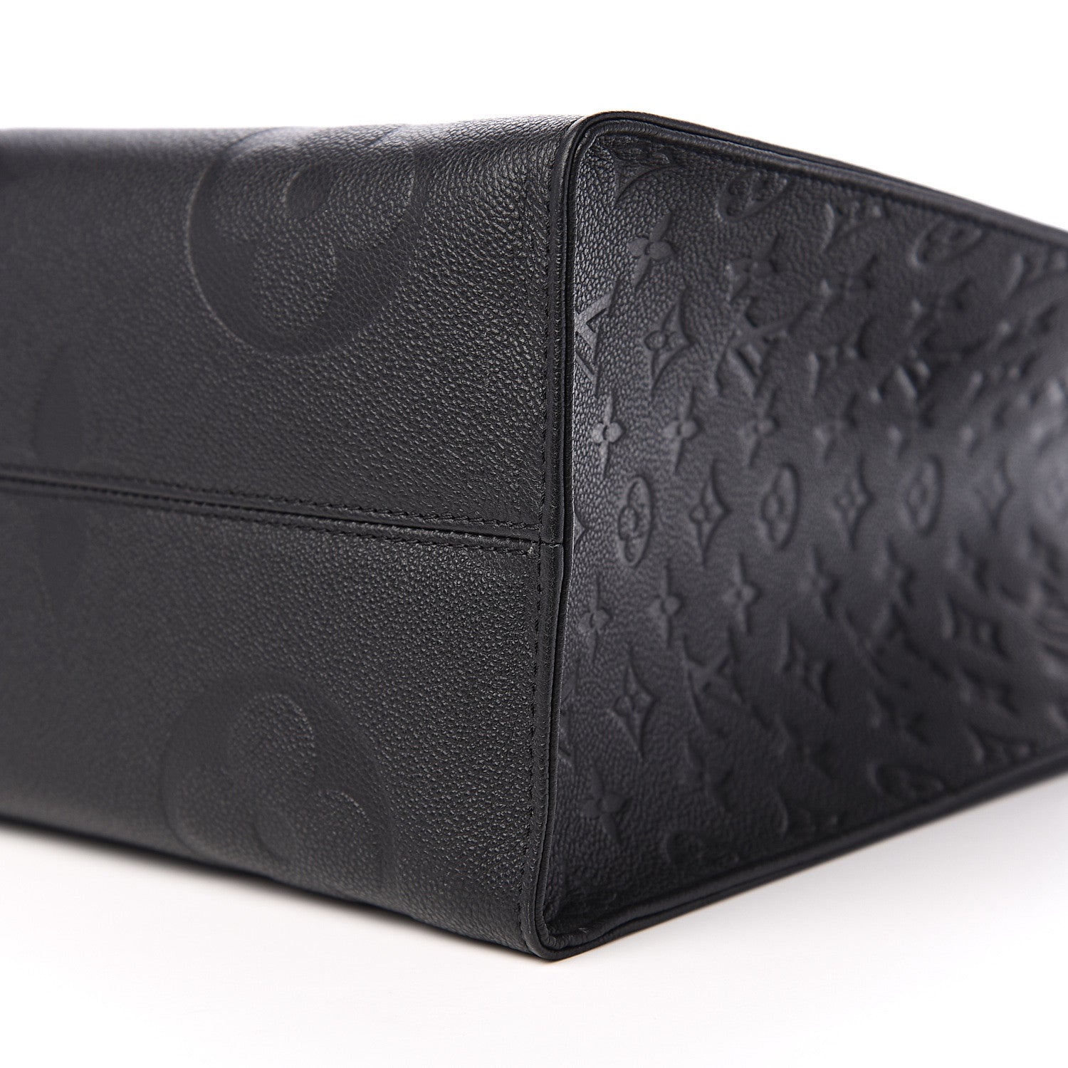 Louis Vuitton Empreinte Monogram Giant Onthego GM Black 8 of 10
