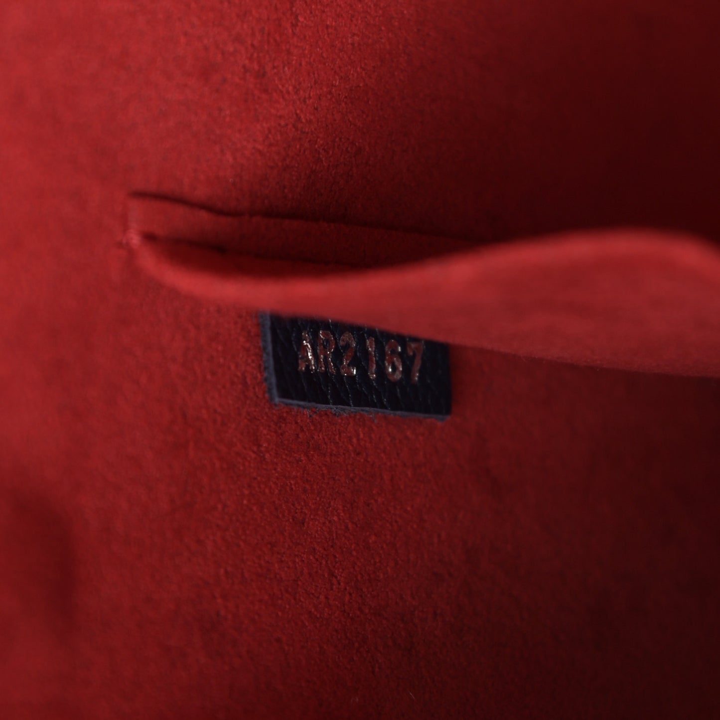 Calfskin Lockmeto Marine Rouge