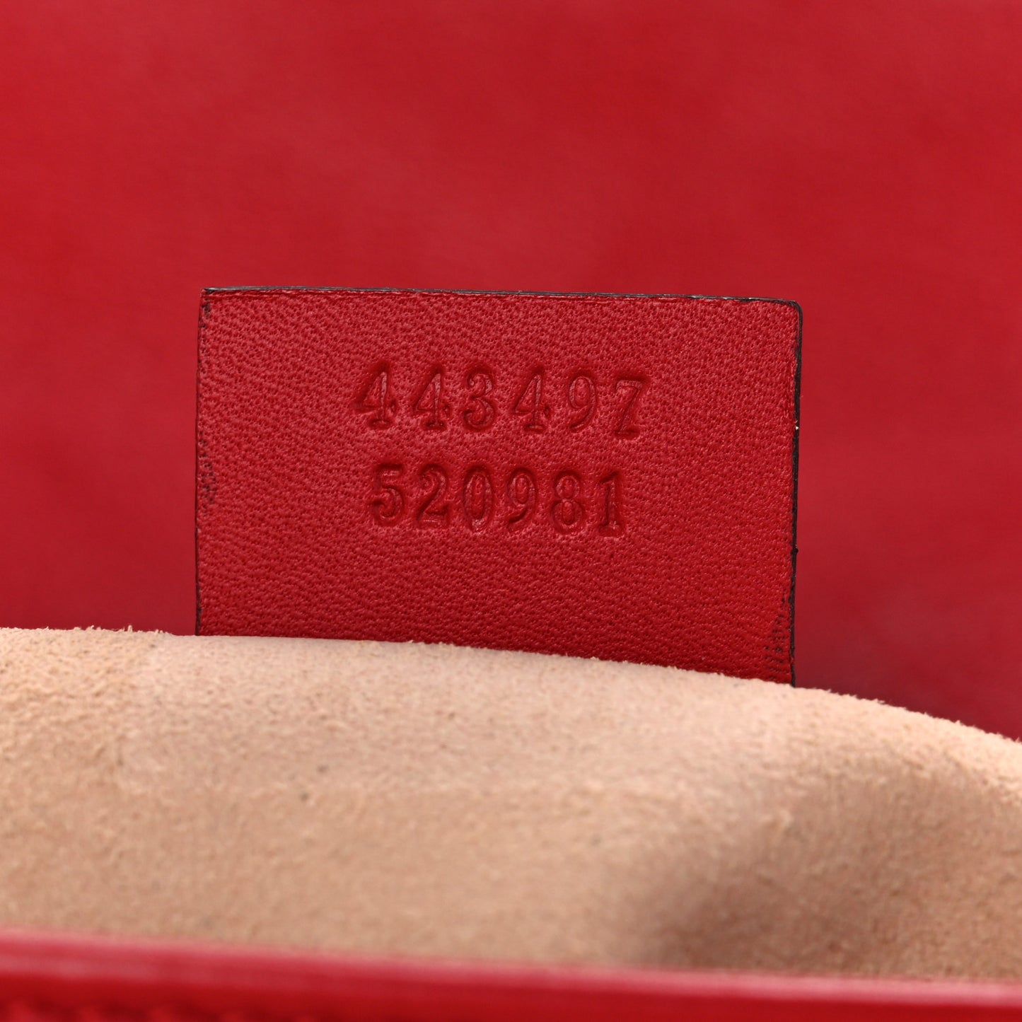 Calfskin Matelasse Small GG Marmont Shoulder Bag Hibiscus Red
