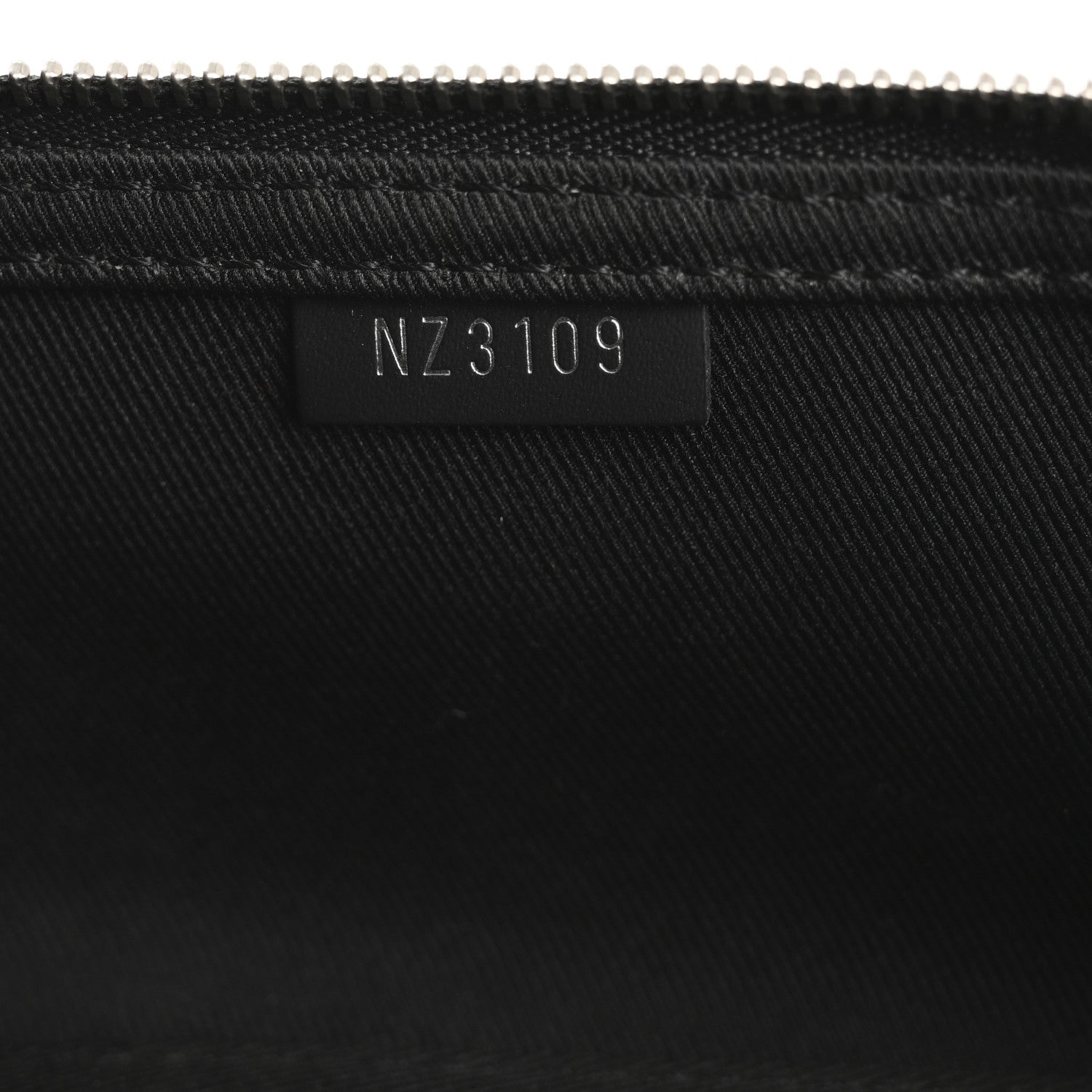 Louis Vuitton Damier Graphite Packing Cube MM 7 of 10