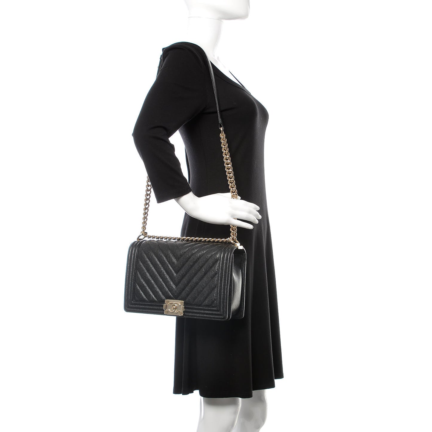 Caviar Chevron Quilted New Medium Boy Flap Black