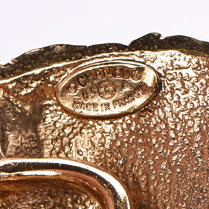 Chanel CC Medallion Bracelet Gold 5 of 8