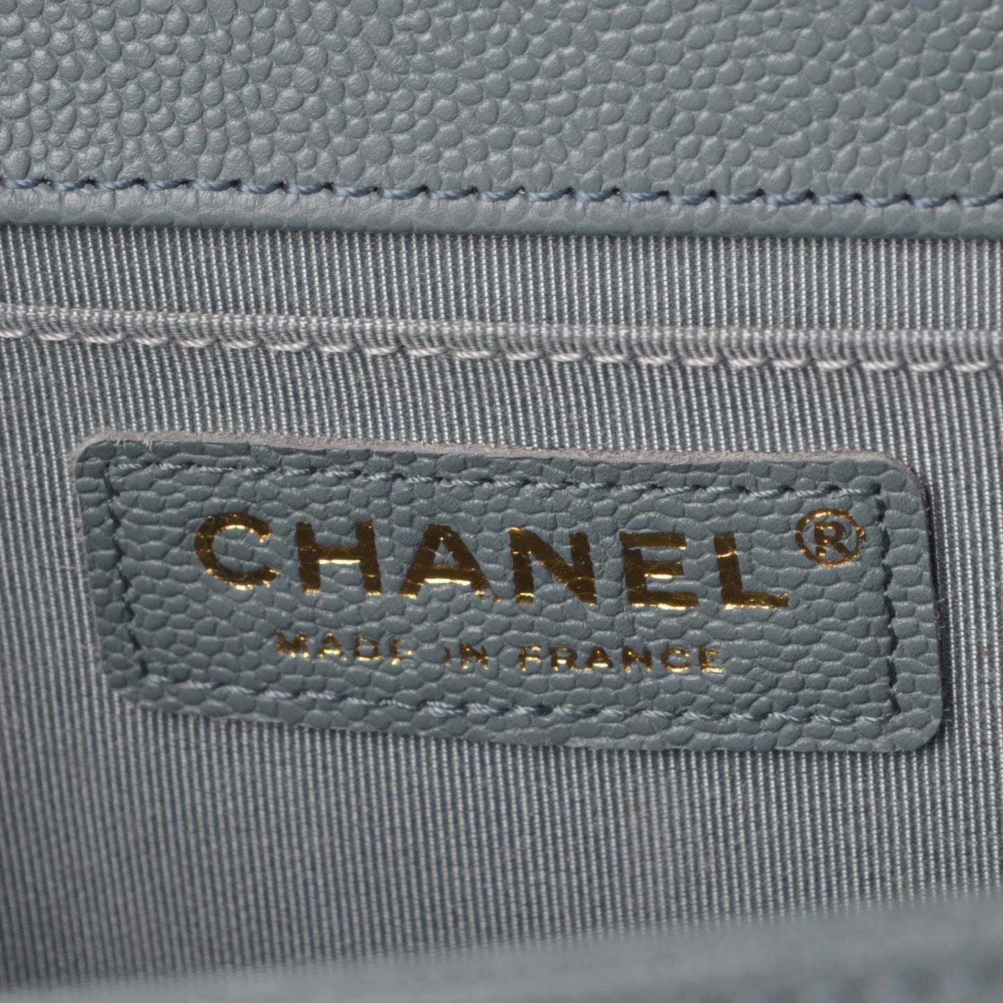 Caviar Quilted Medium Boy Flap Blue