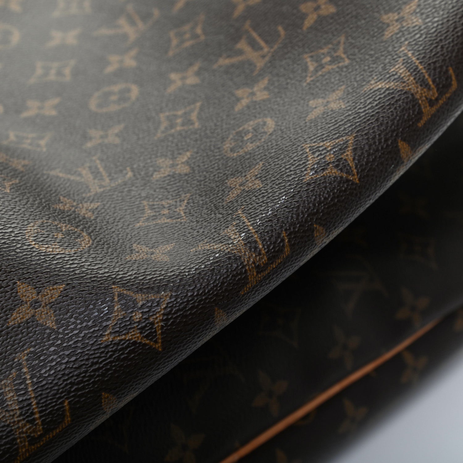 Louis Vuitton Monogram Evasion Sports Bag 12 of 16