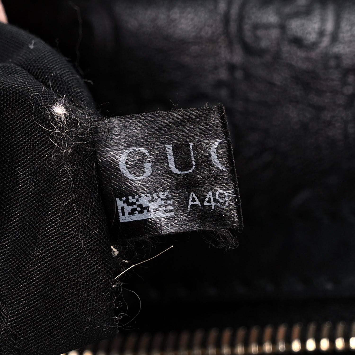 Gucci Guccissima Pelham Medium Hobo Black 8 of 17