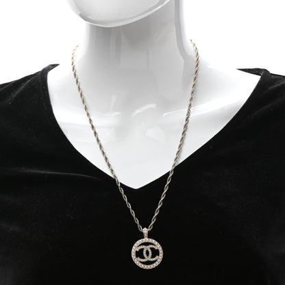 Chanel Pearl CC Round Pendant Necklace Gold 2 of 7
