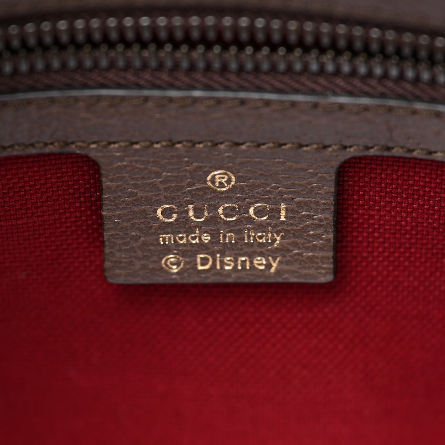 X DISNEY GG Supreme Monogram Donald Duck Small Interlocking G Belt Bag 80 32 Beige Multicolor New Acero
