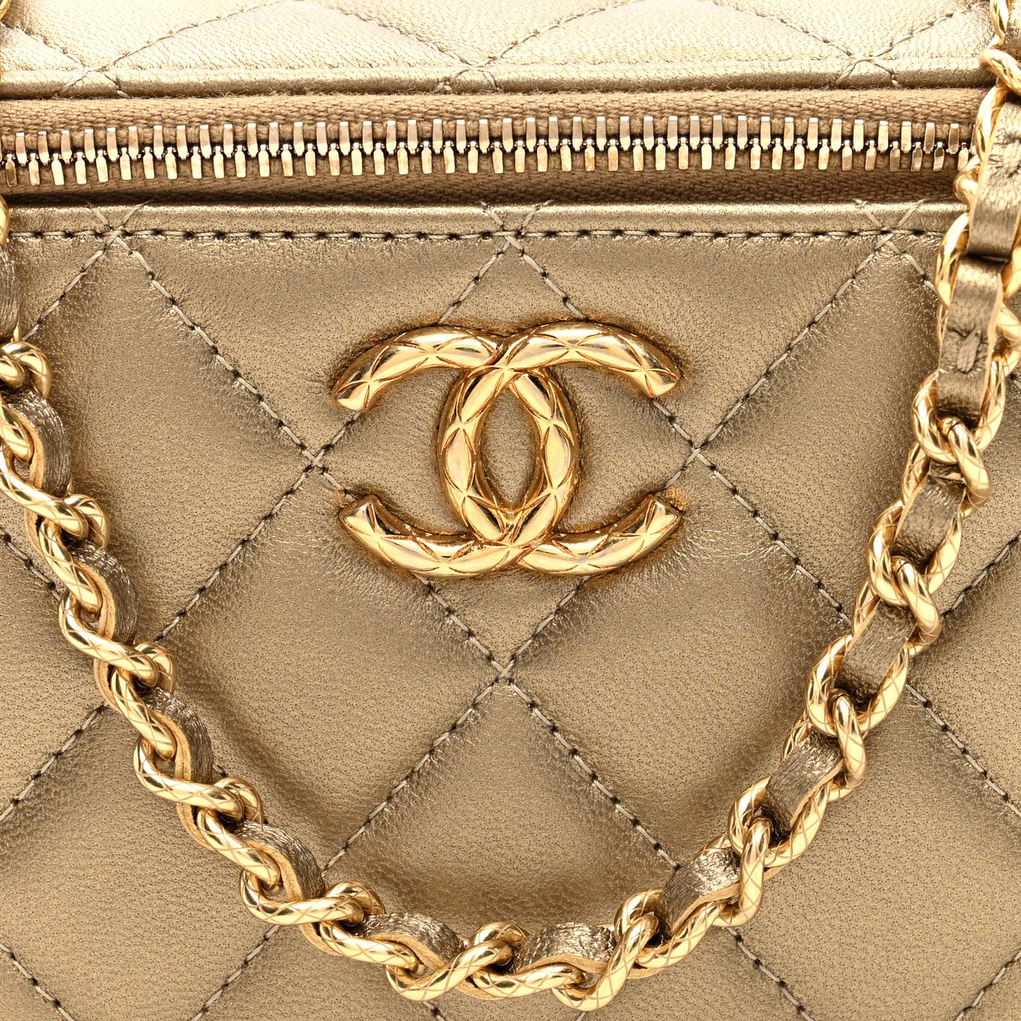 Metallic Lambskin Quilted Small CC Dynasty Vanity Case With Chain Gold