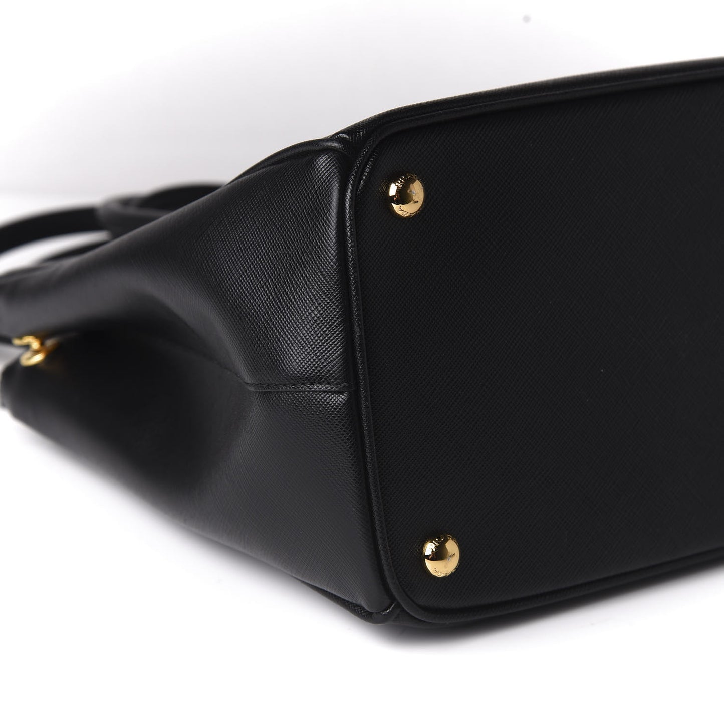 Saffiano Medium Galleria Double Zip Tote Black