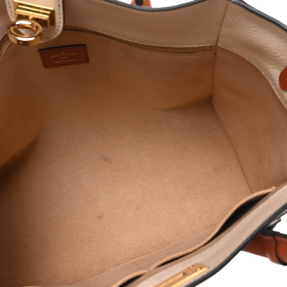 Louis Vuitton Calfskin Monogram Tufting On My Side Galet 5 of 9