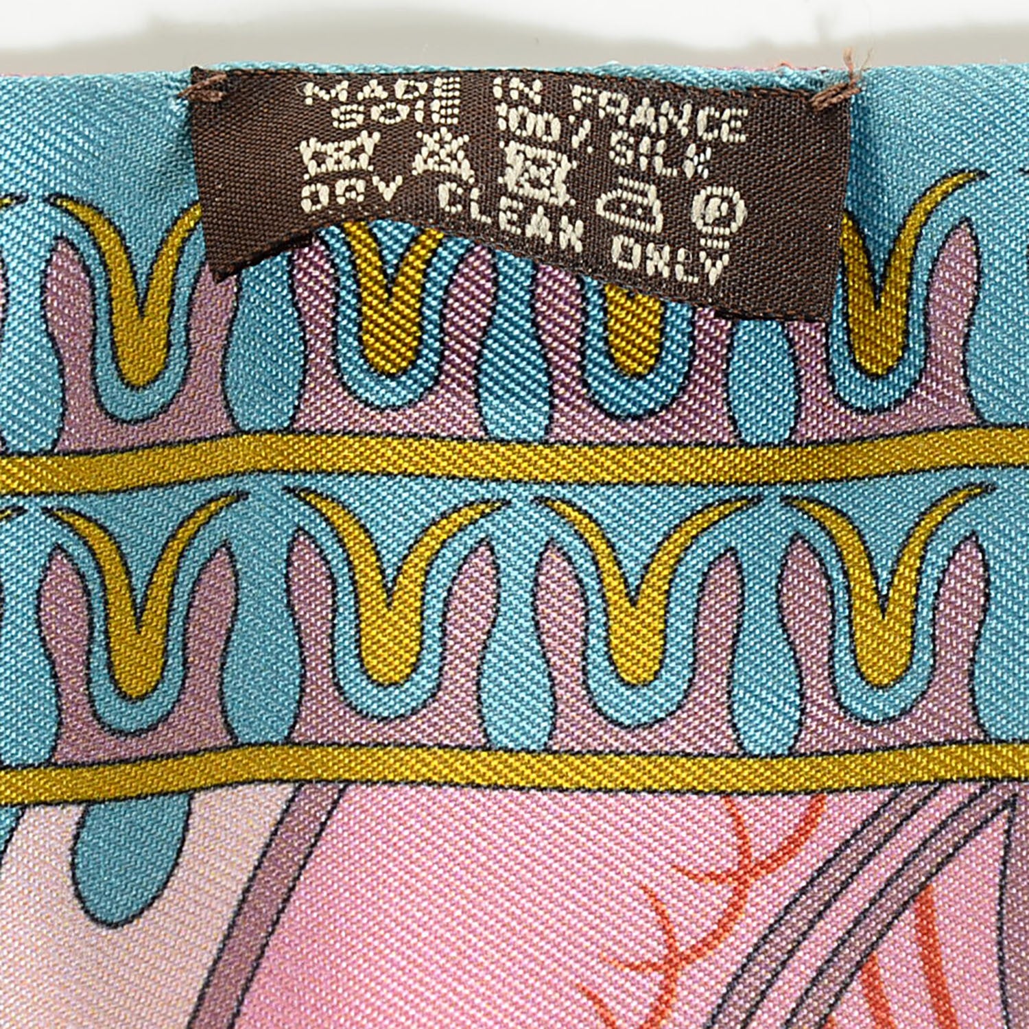 Hermes Silk Geometrie Cretoise Silk Twilly Vieux Rose Framboise Bleu 9 of 12