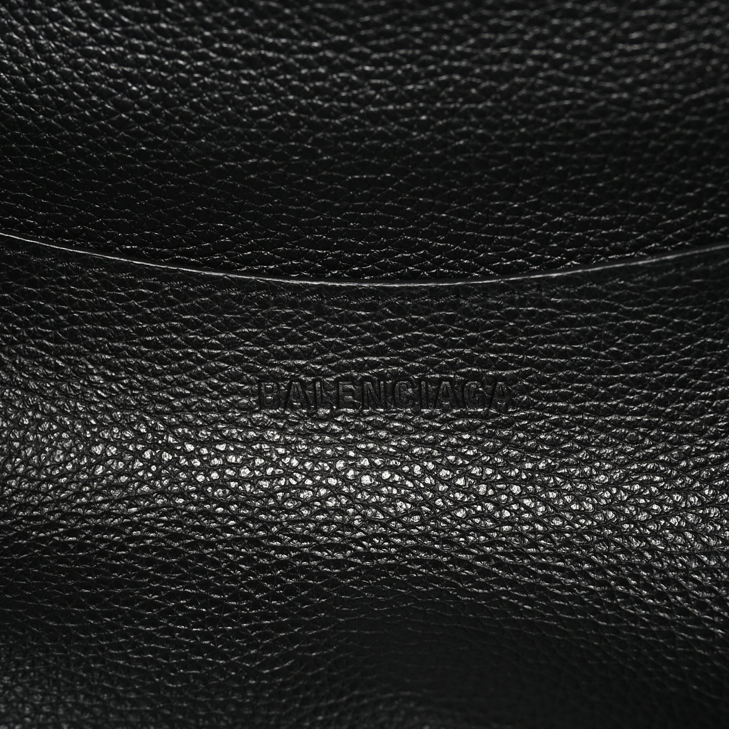 Grained Calfskin Neo Classic Black Hardware Medium City Black