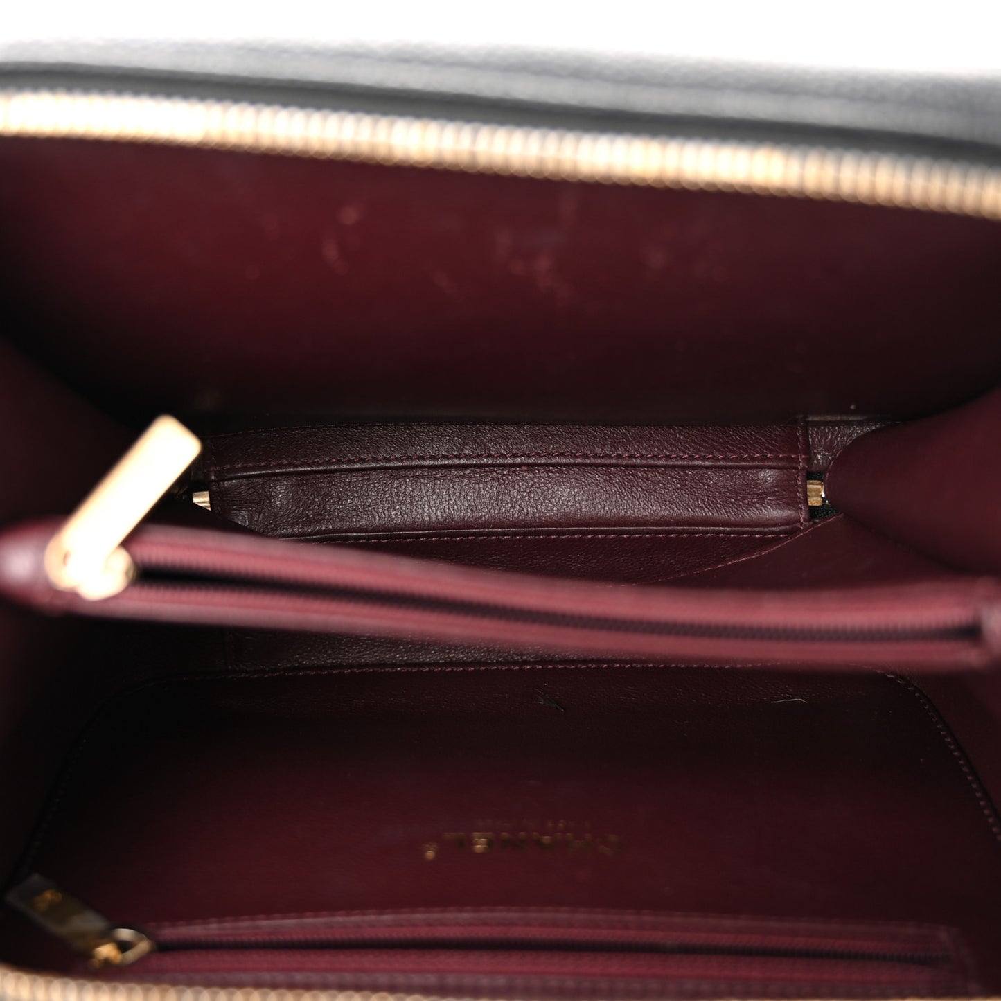 Caviar Quilted Medium CC Filigree Vanity Case Black